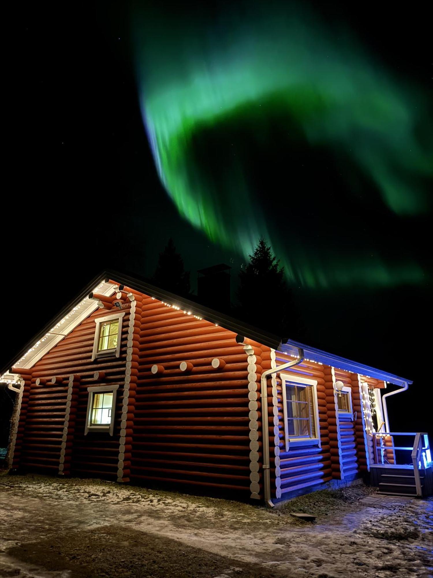 Chalet Lapin Hiisi Joen Rannalla *