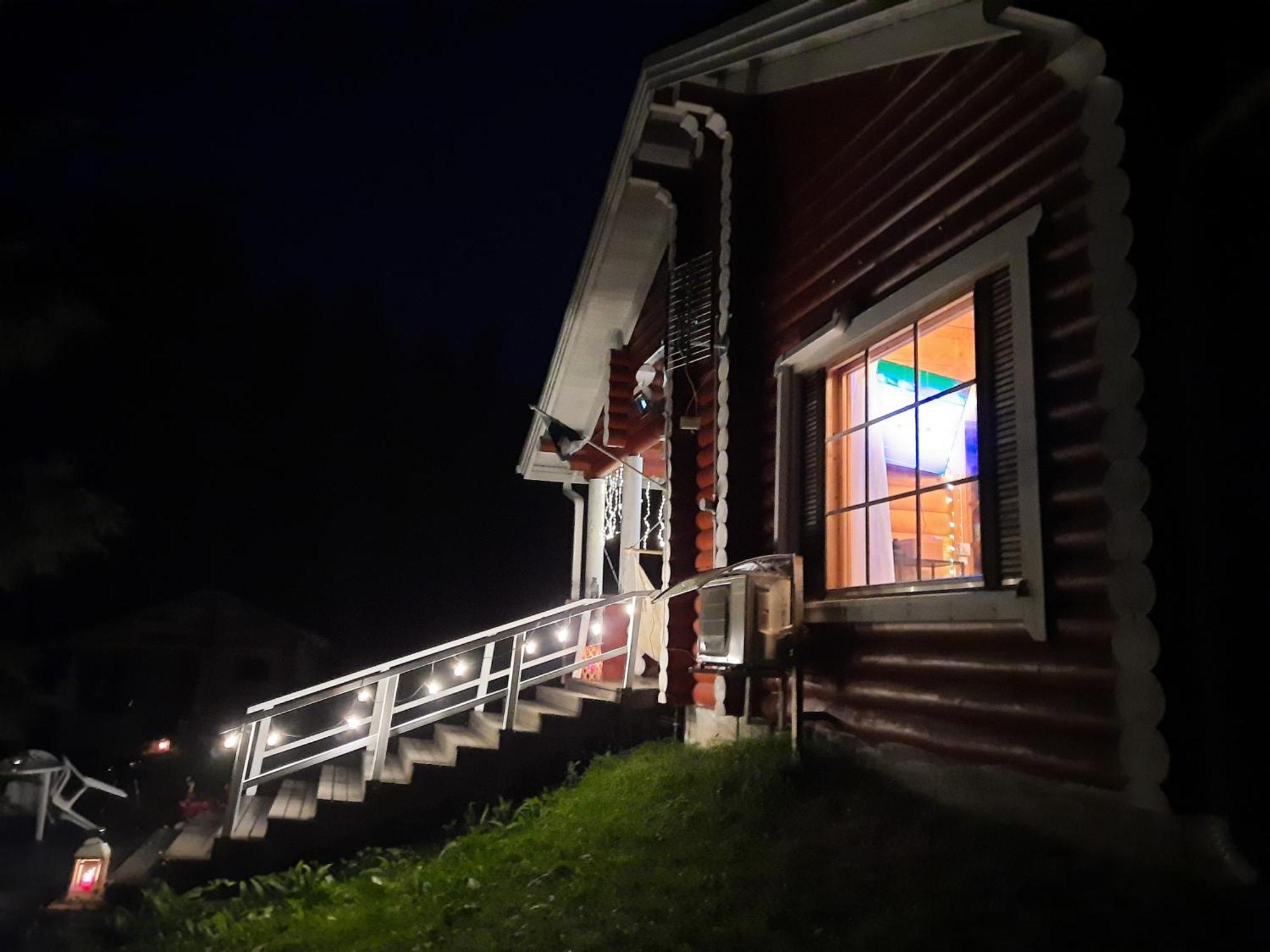 Chalet Lapin Hiisi Joen Rannalla Ranua