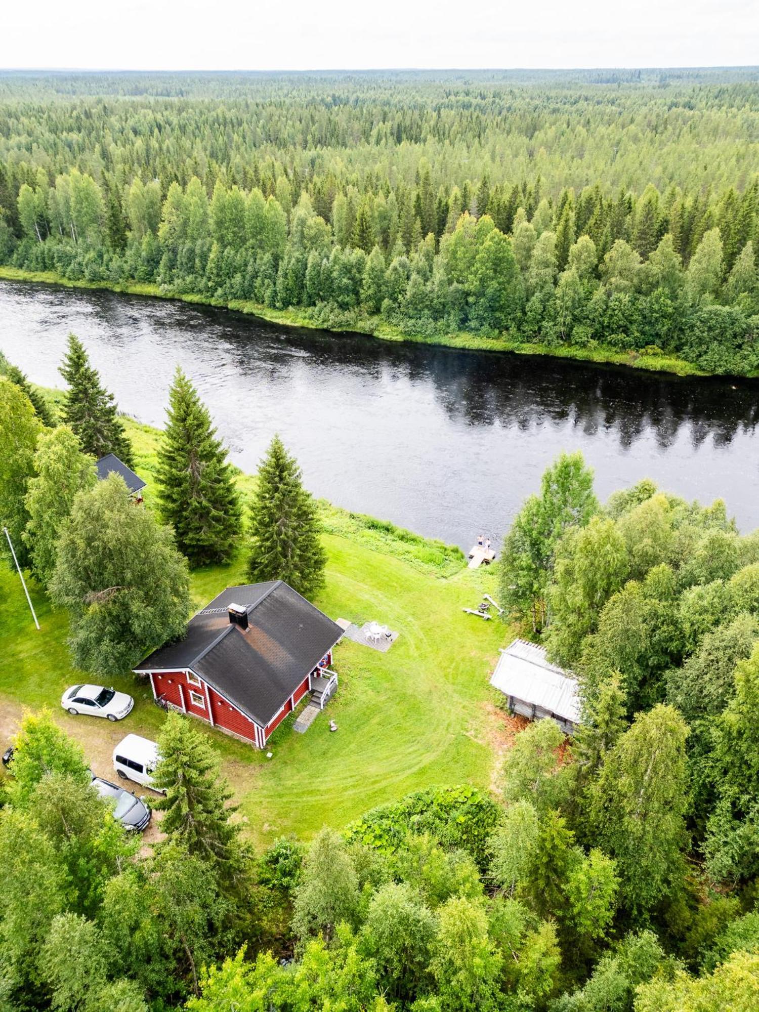Lapin Hiisi Joen Rannalla Chalet Ranua