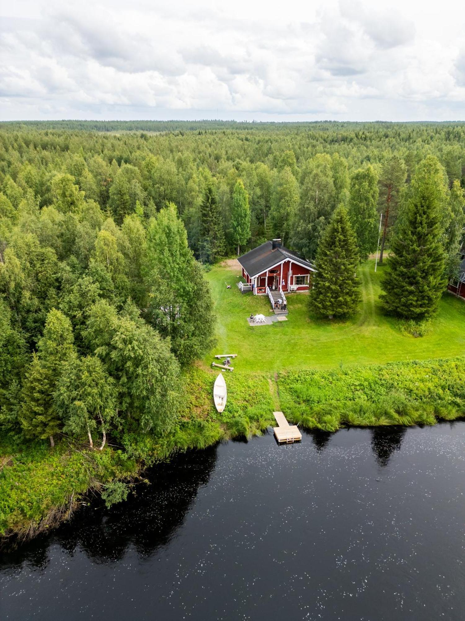 Chalet Lapin Hiisi Joen Rannalla Ranua
